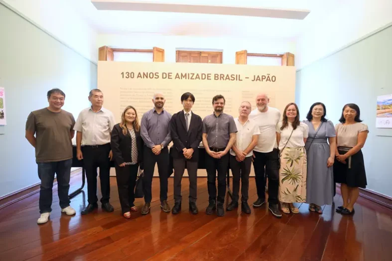 Consul Rei Aiwa e diretores Fundação Cultural de Curitiba fotos Cido Marques-FCC