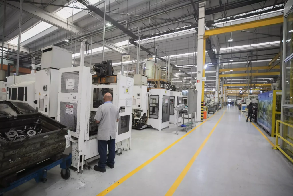 economia-industria-parana-2025