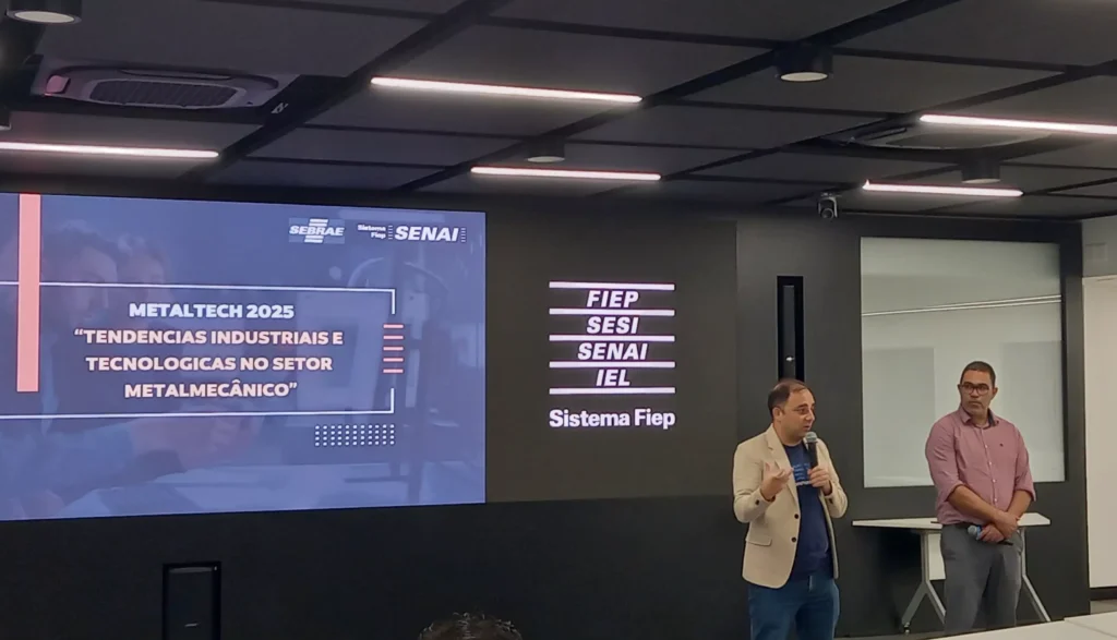 Representantes do Sebrae/PR e Sistema Fiep apresentam as principais tendências para o futuro do setor metalmecânico na região metropolitana. Foto: Paulo Semicek.