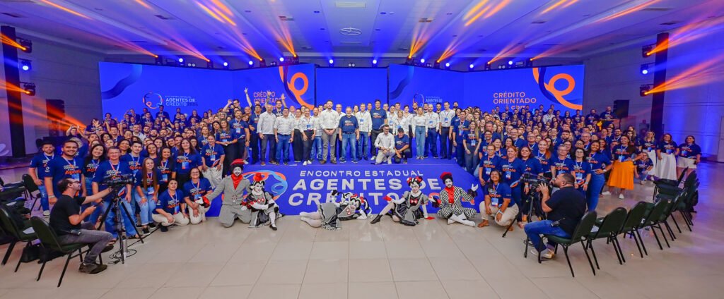 Encontro Estadual de Agentes de Crédito realizado em Foz do Iguaçu, em 2024. Foto Jean Pavão