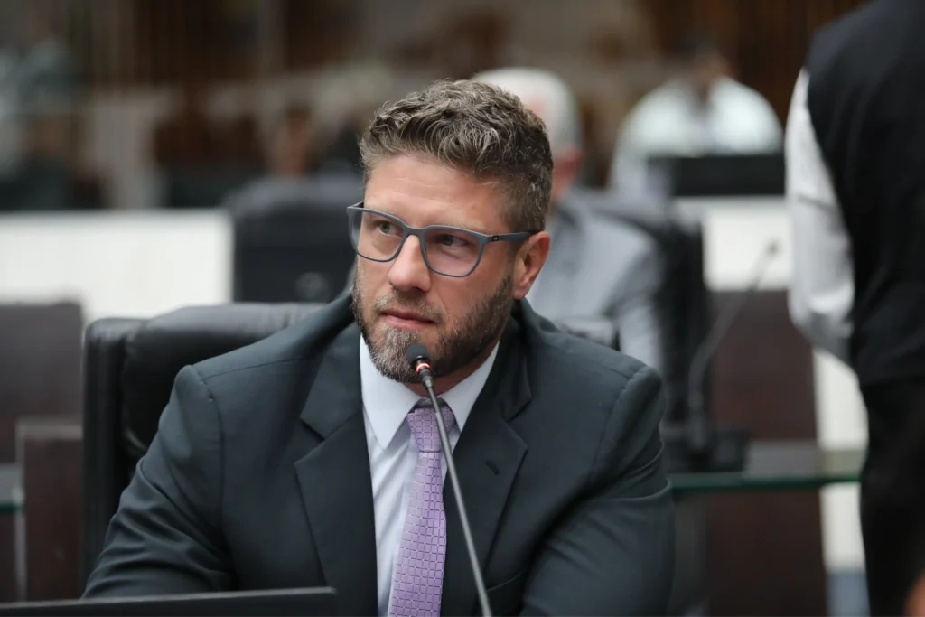 DEPUTADO REQUAO FILHO