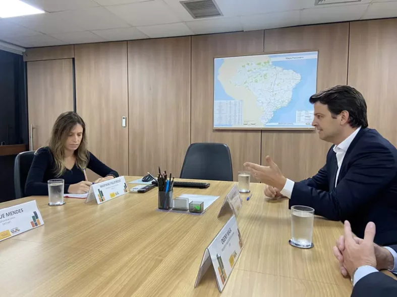 eduardo-pimentel-brasilia-desvio-trens-curitiba