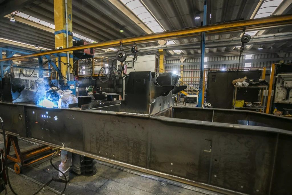 Movimentando mais de R$ 9 bilhões em Valor Bruto da Produção (VBP) industrial no Paraná, a metalurgia mantém mais de 5,6 mil empregos formais no estado. (Foto: Gelson Bampi)