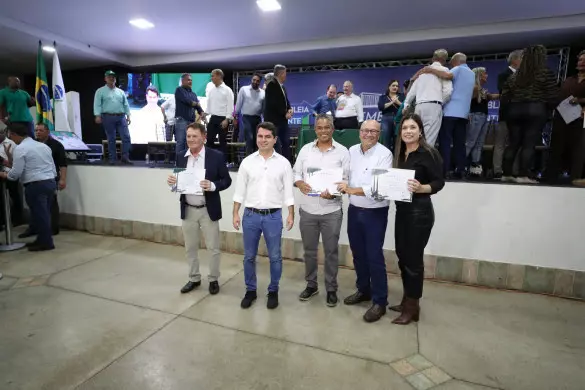 Deputado Luiz Claudio Romanelli (PSD) entregou as homenagens durante a Sessão Especial da Assembleia Itinerante.. Créditos: Valdir Amaral/Alep