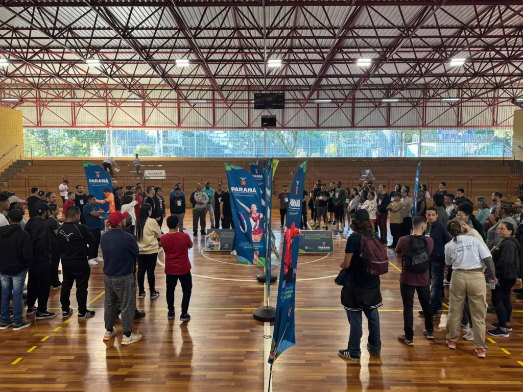 Mutirão do Ginásio ao Emprego