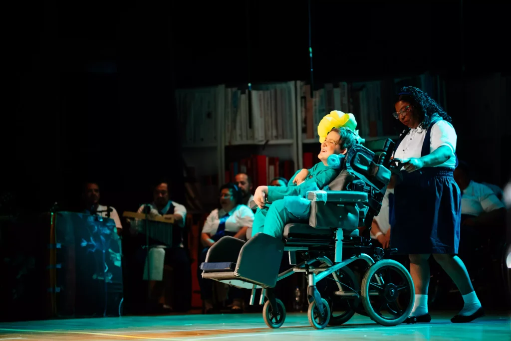 Apresentacao-Coro-Cenico