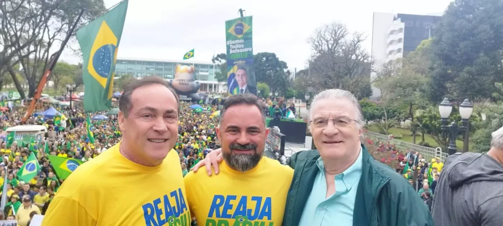 Deputado Federal Reinold Stephanes Jr. , vereador Olímpio Júnior e Ogier Buchi