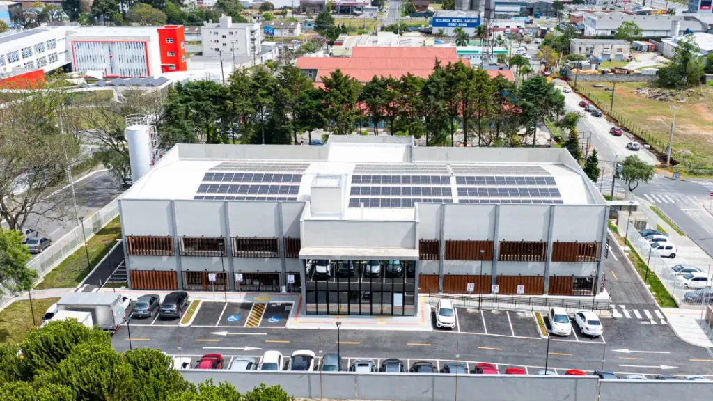 Prefeitura de Pinhais em sede nova