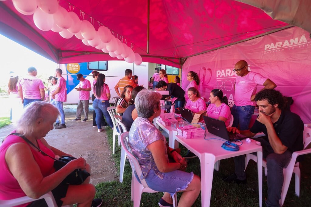 parana-rosa-em-acao-chega-a-irati-com-servicos-gratuitos-e-foco-na-saude-da-mulher