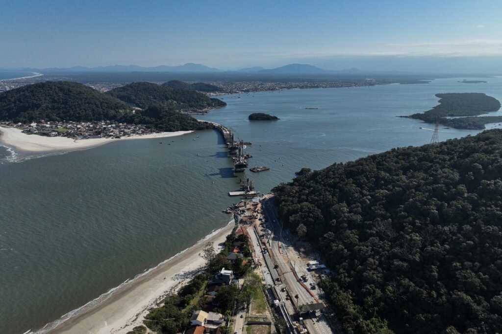 ponte-de-guaratuba-recebe-premio-de-melhor-obra-rodoviaria-do-pais-na-categoria