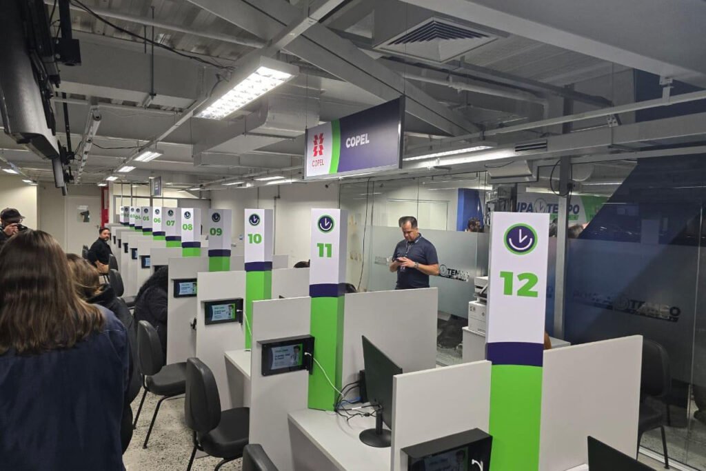 cohapar-oferta-servicos-e-atendimento-a-quem-tem-financiamento-no-poupatempo