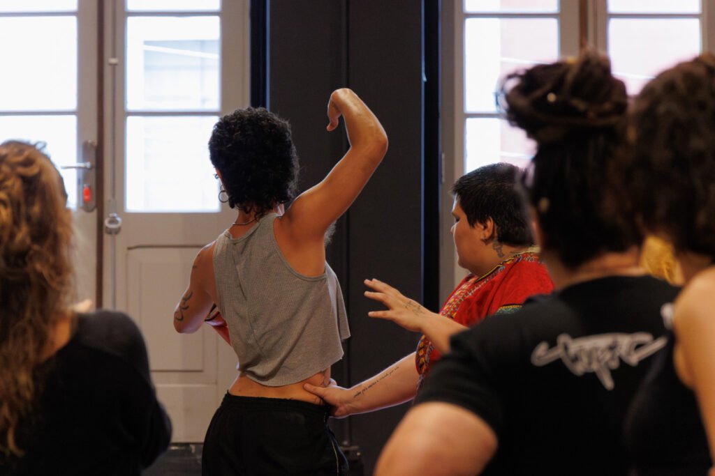 artistas-encerram-programa-de-formacao-cenica-com-compartilhamento-de-pesquisas