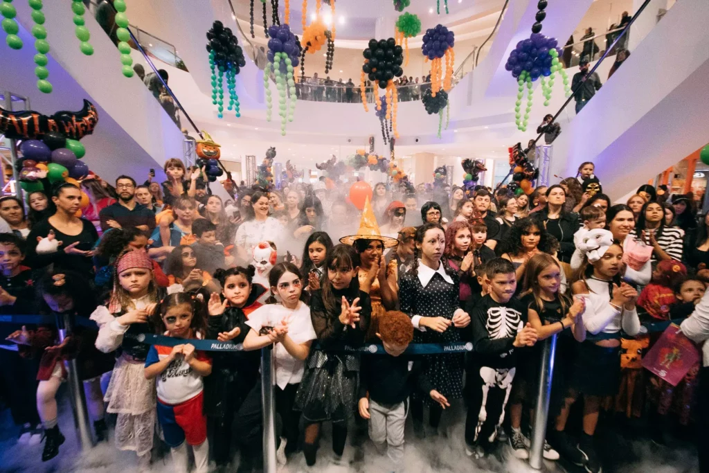 Halloween Tropical, evento gratuito com inscrição exclusiva pelo aplicativo Podi App Créditos: Divulgação