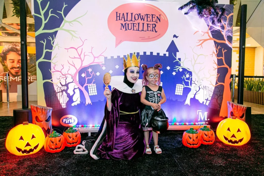 Halloween Mueller