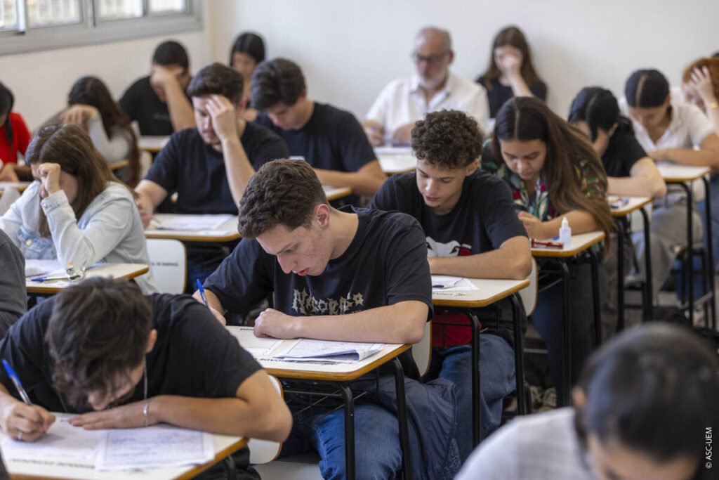 vestibular-da-uem-tem-a-menor-abstencao-em-13-anos-entre-os-concursos-de-verao