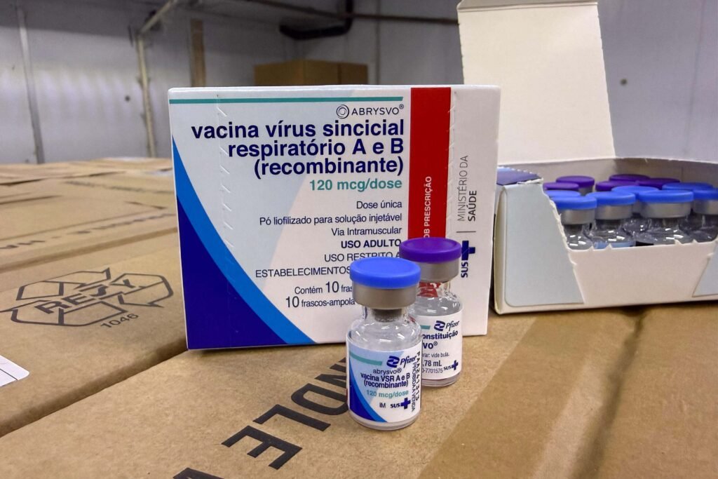 parana-recebe-primeiras-vacinas-contra-o-virus-sincicial-respiratorio-para-gestantes