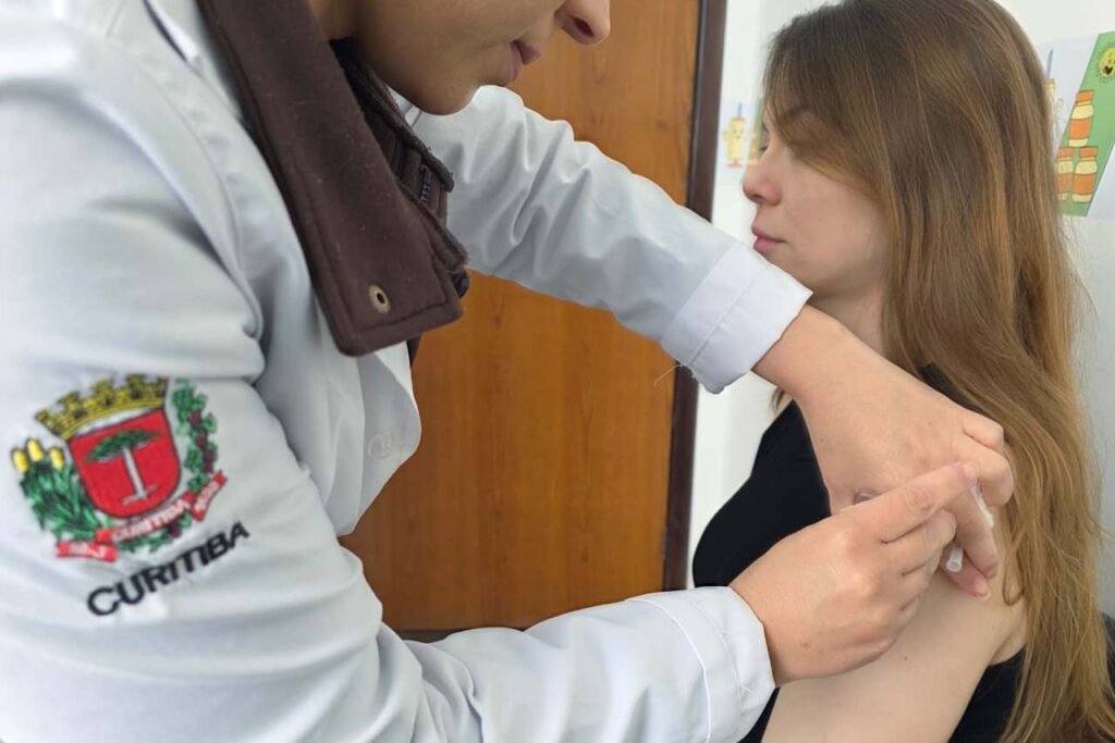 parana-inicia-vacinacao-contra-virus-sincicial-respiratorio-48-horas-apos-receber-doses
