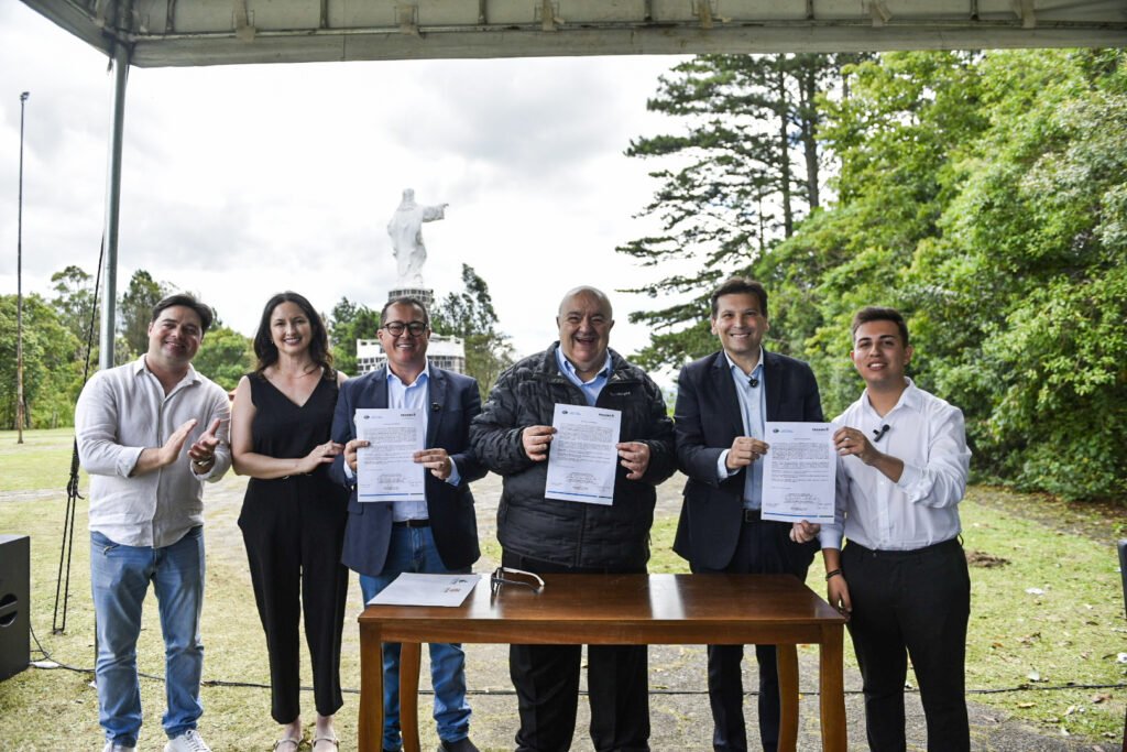 estado-firma-convenios-para-ampliar-areas-de-preservacao-e-fortalecer-o-turismo-na-lapa