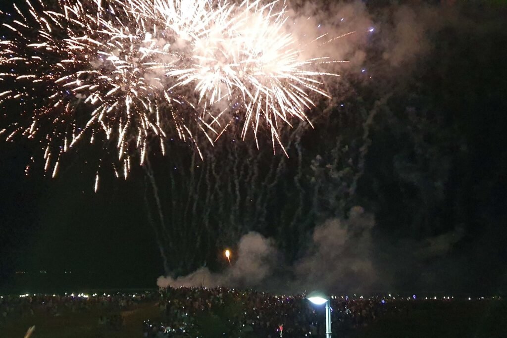 saude-alerta-para-riscos-de-queimaduras-com-fogos-e-destaca-o-que-fazer-em-casos-de-acidentes