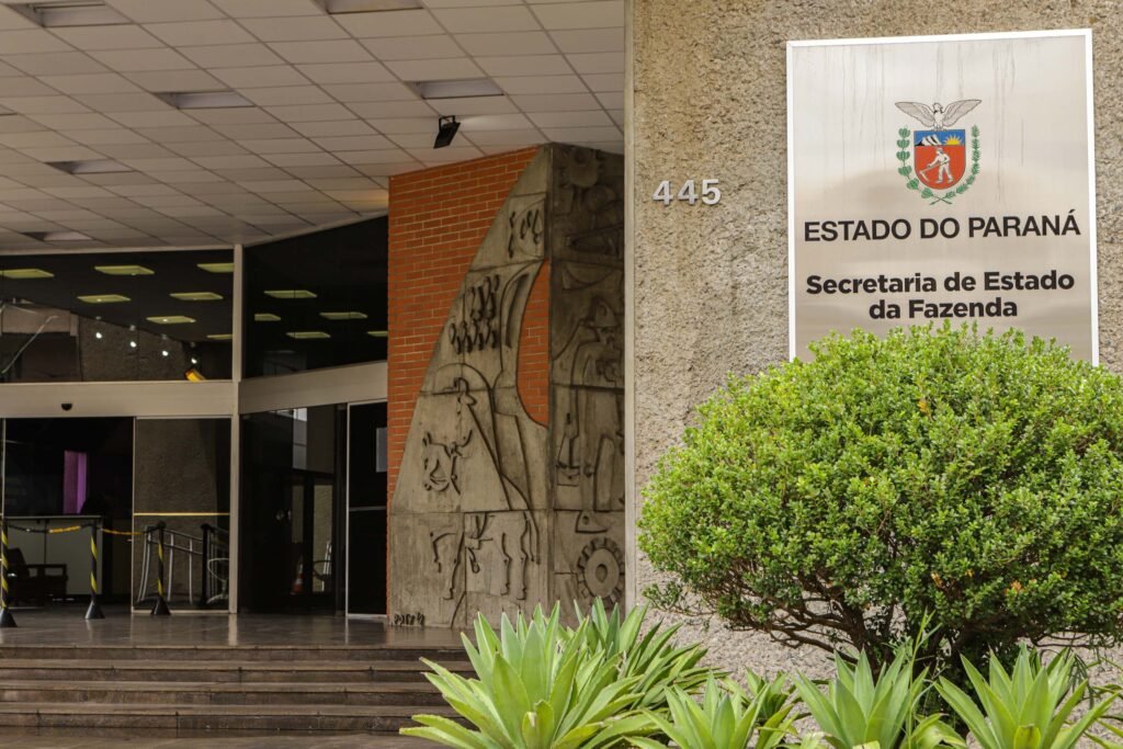 fisco:-parana-foca-em-bom-pagador-e-acoes-para-manter-o-contribuinte-em-dia
