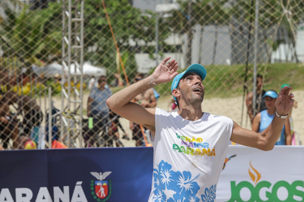 segunda-semana-do-verao-maior-parana-tera-surfe,-volei-de-praia-e-idolos-olimpicos-no-litoral