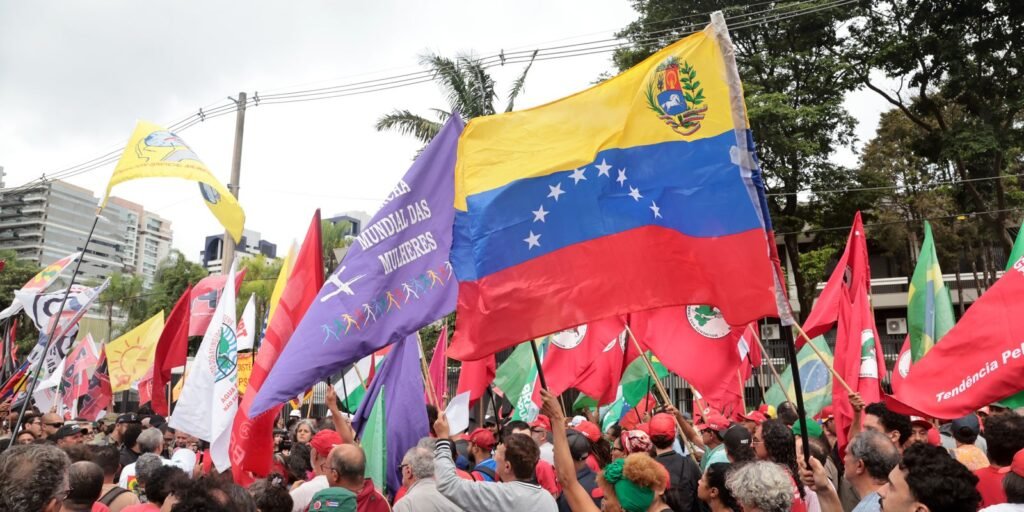 protesto-em-sp-pede-soltura-de-maduro-e-autonomia-da-venezuela