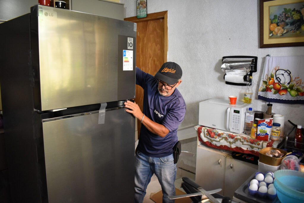 trocou,-economizou:-projeto-da-copel-para-troca-de-geladeiras-entrega-16-mil-unidades
