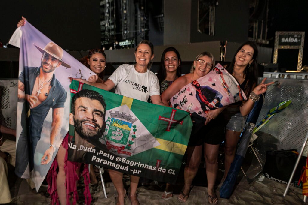 fas-de-gusttavo-lima-dormem-na-praia-para-garantir-melhor-lugar-no-show-deste-domingo