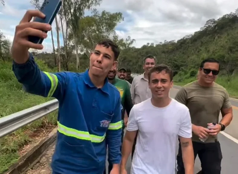 Nikolas caminhada-bolsonaro