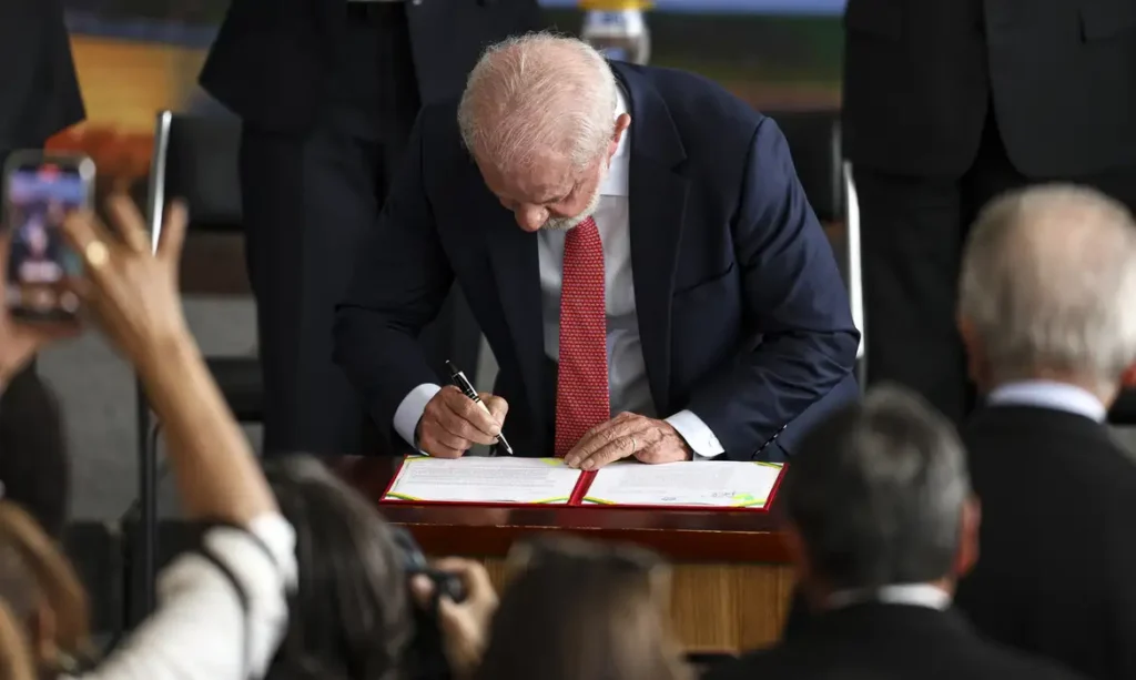 lula assina veto dosimetria