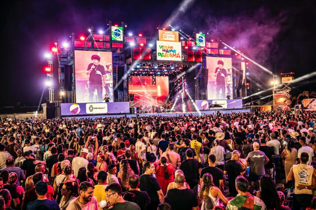 classicos-do-sertanejo-no-verao-maior,-teodoro-&-sampaio-e-gian-&-giovani-agitam-pontal-do-parana