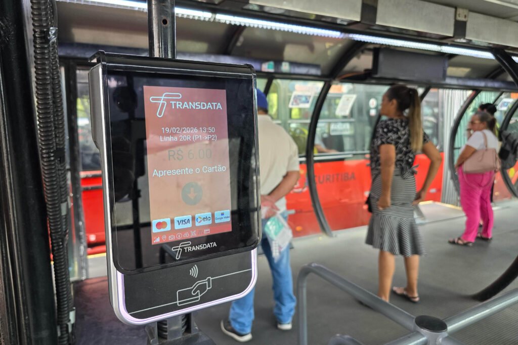 onibus-metropolitanos-passam-a-aceitar-cartoes-de-debito-e-credito-a-partir-de-segunda