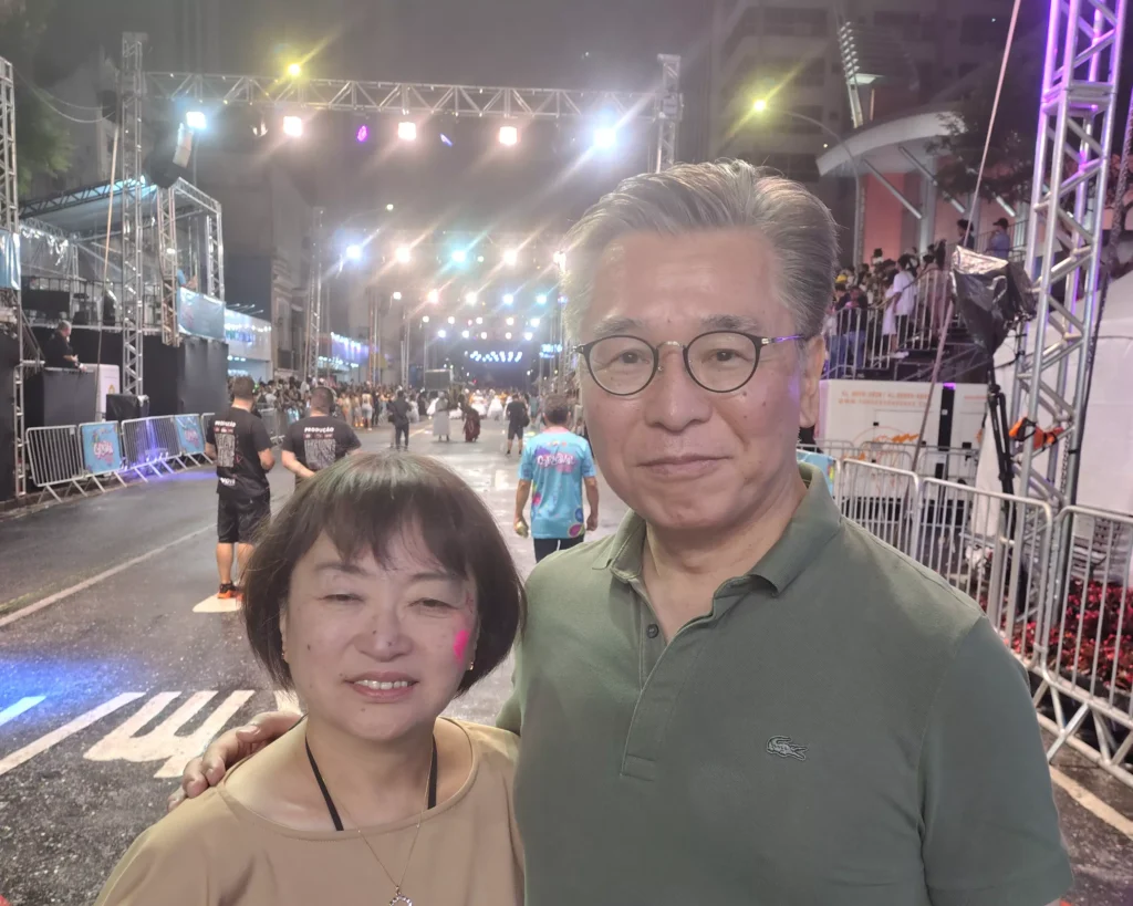 Consul Mitsui e a esposa Naomi