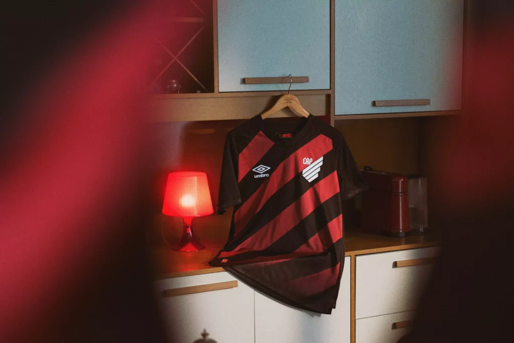 Athletico Paranaense e Umbro-camisa-2026