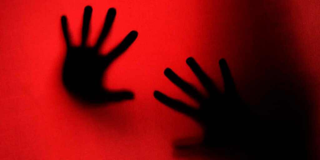 crime-de-estupro:-entenda-as-agravantes-e-punicoes-previstas-em-lei