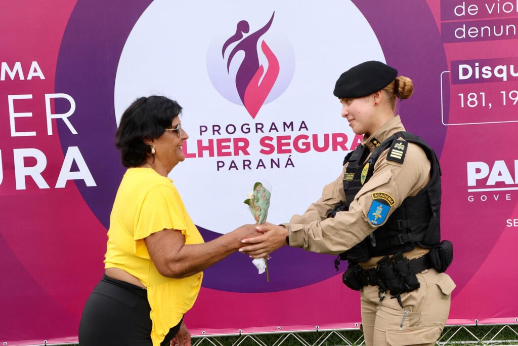 forcas-de-seguranca-realizam-conscientizacao-de-combate-a-violencia-contra-a-mulher