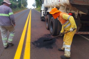 der/pr-inicia-servicos-de-melhorias-no-pavimento-em-rodovia-entre-altonia-e-ipora
