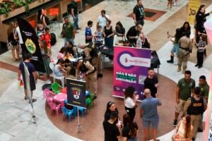 sinal-silencioso-que-salva-vidas-e-divulgado-em-acao-da-seguranca-publica-no-mes-da-mulher