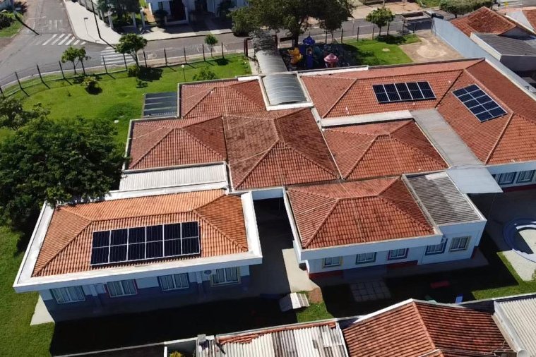 instalacao-de-sistemas-de-geracao-solar-da-copel-avanca-em-escolas-publicas-do-parana