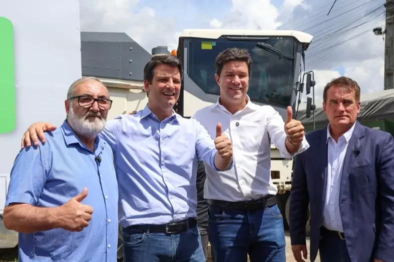 Governo do Estado assina ordem de serviço para recuperação de 100 km de ruas em Curitiba*