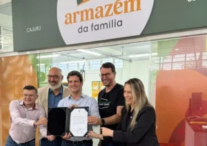 matheus-laiola-eduardo-pimentel-armazemdafamilia-racao-cachorros