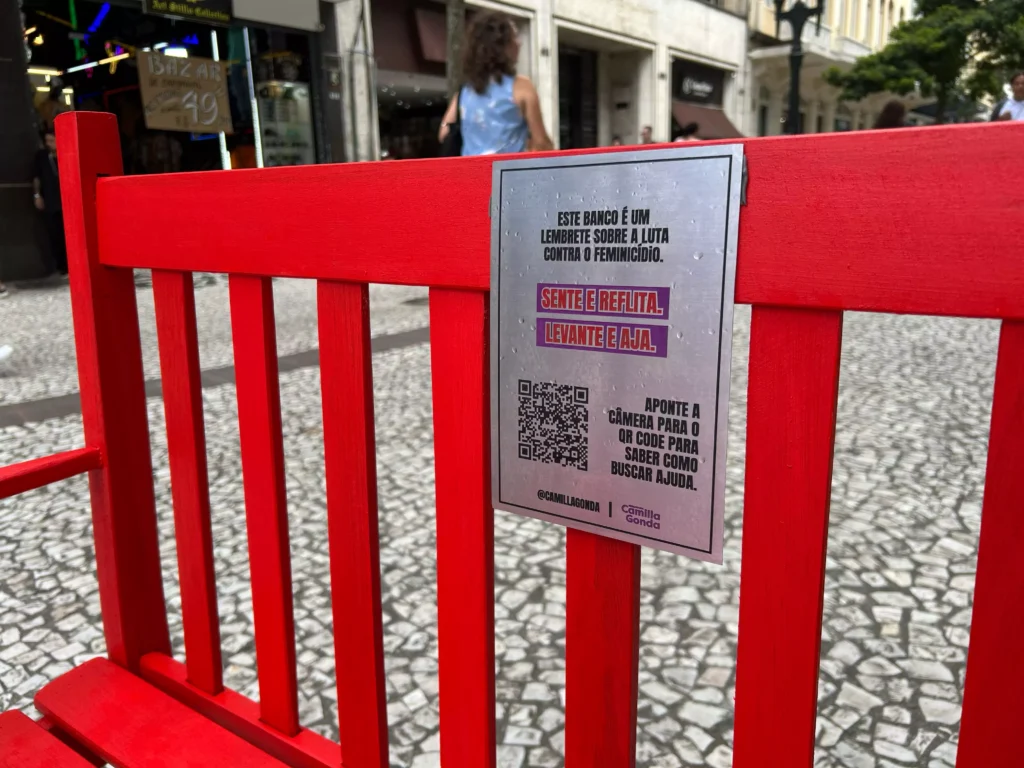 acao-camila-gona-curitba-violencia-mulheres