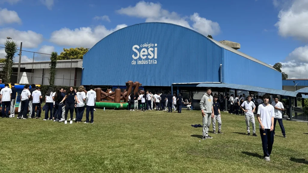 COLEGIO-SESI-PARANA-25ANOS