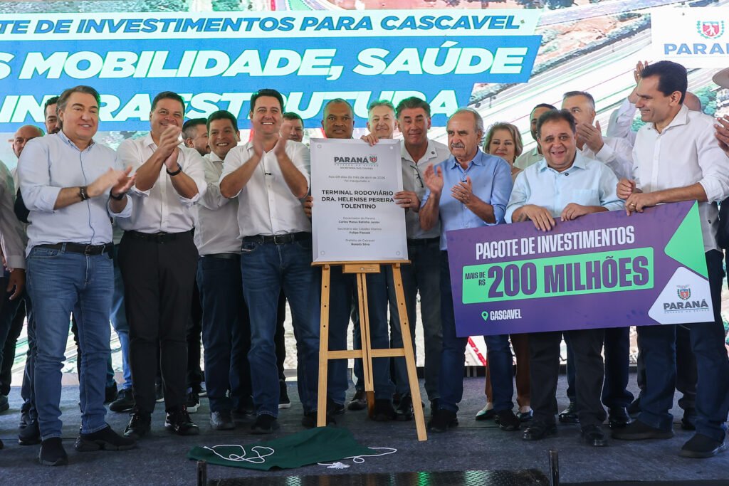 com-r$-21-milhoes-do-estado,-rodoviaria-de-cascavel-e-reinaugurada-apos-maior-reforma-da-historia
