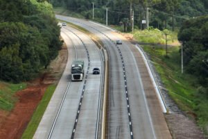 parana-tem-a-2a-maior-quilometragem-do-brasil-em-condicao-avaliada-como-otima,-mostra-cnt