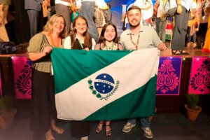 estudantes-da-rede-estadual-em-cascavel-apresentam-projeto-em-feira-na-india