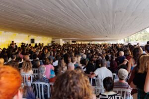 recorde-de-publico:-mais-de-3-mil-pessoas-acompanham-concerto-da-serie-“mostly-mozart-2-”-no-mon  