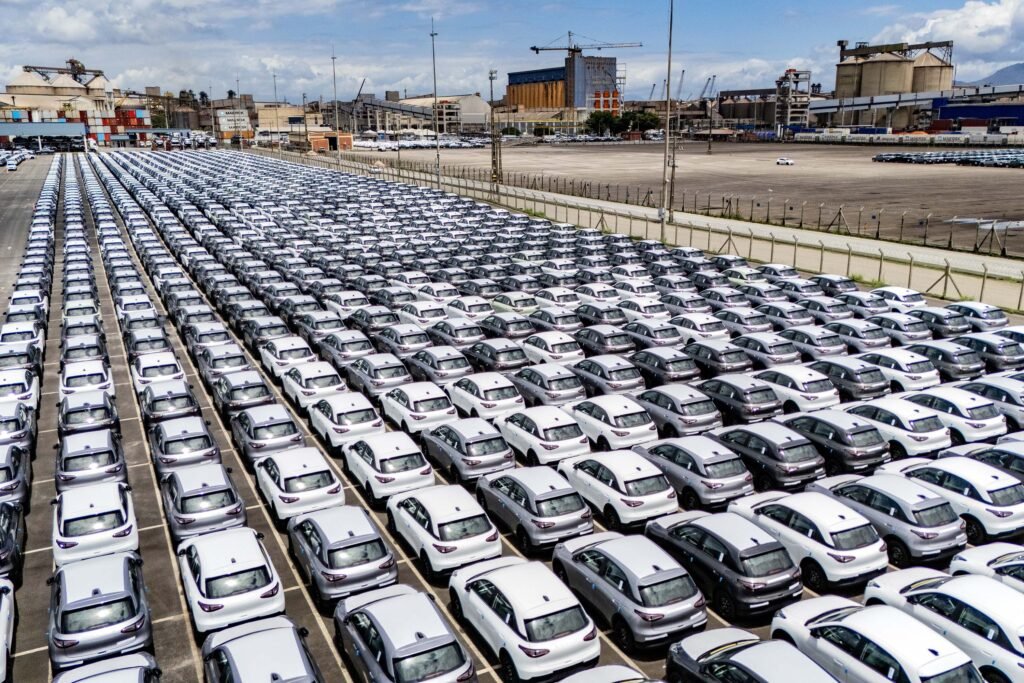 porto-de-paranagua-registra-alta-de-100%-na-movimentacao-de-veiculos-em-marco