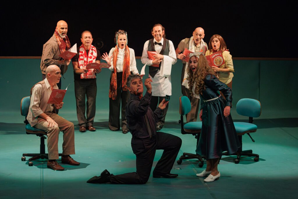 g2-cia-de-danca-apresenta-“gregor-–-uma-odisseia-patetica”-no-teatro-guaira