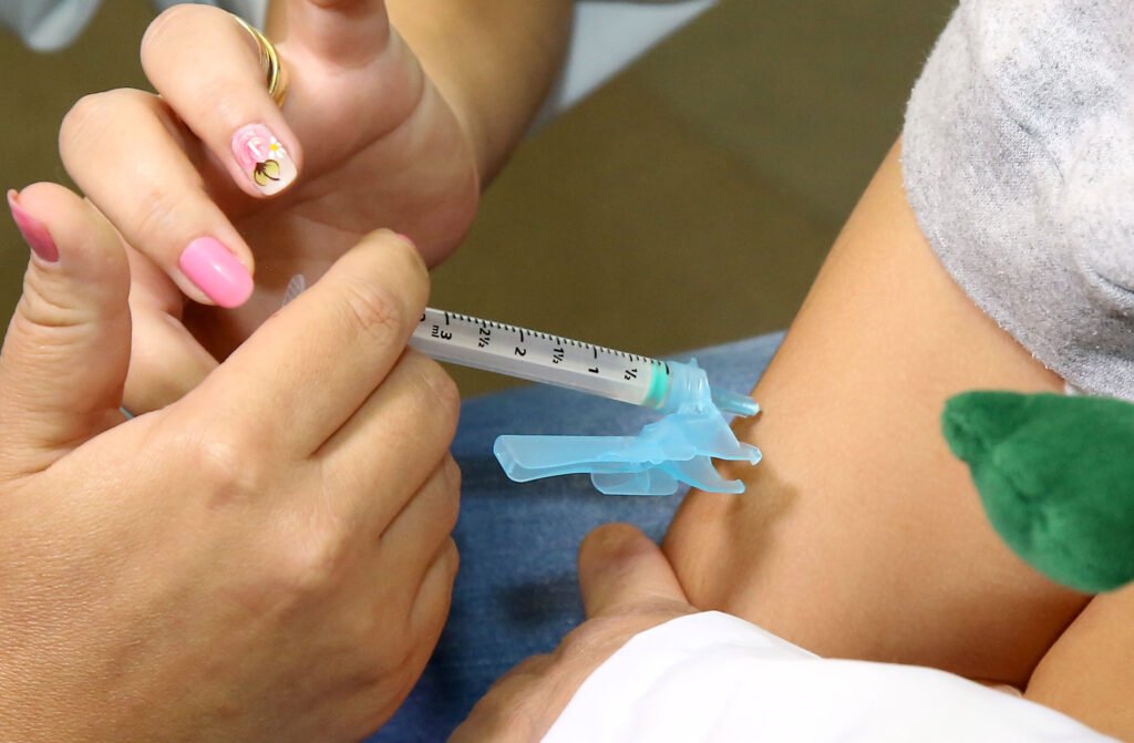 com-1,2-milhao-de-doses-aplicadas,-parana-reforca-chamada-para-vacinacao-contra-gripe